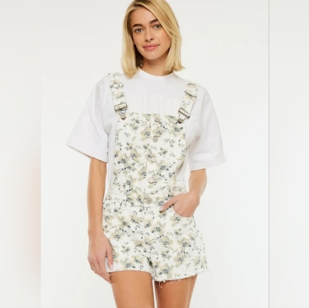 Rosie floral printed overall shorts